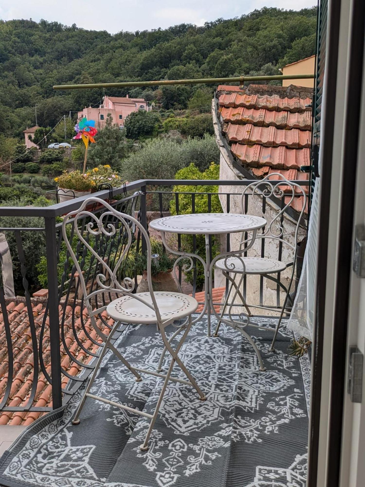 Casa Viola Bed And Breakfast Dimora Di Campagna Calice Ligure Luaran gambar